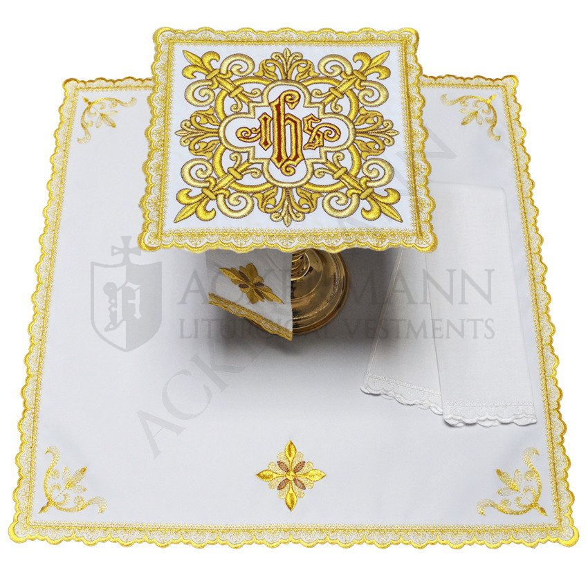 Altar linen IHS